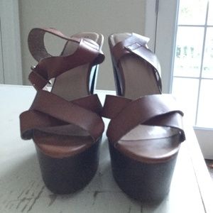 Shoe Dazzle Cherrisa  Platform Heeled Sandal